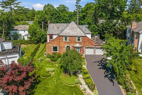 36 Strathmore Road, Great Neck, NY 11023