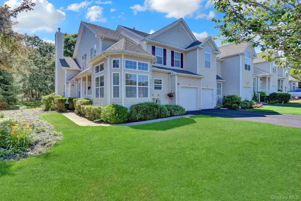 168 Kettles Lane, Medford, NY 11763
