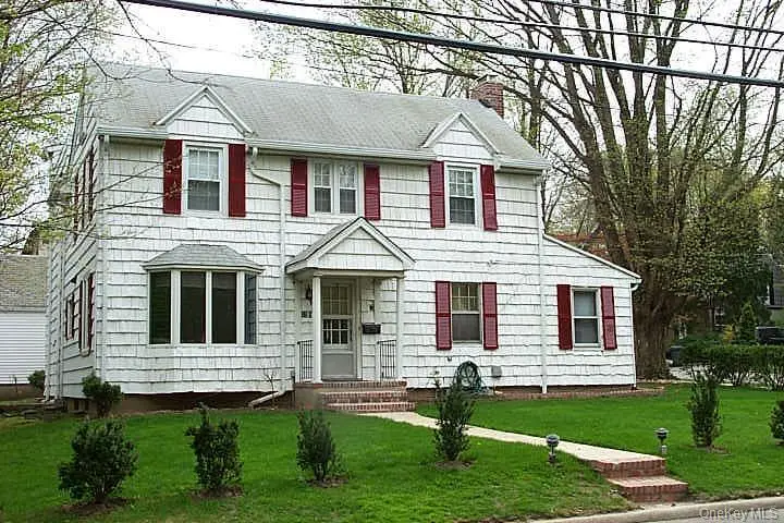 120 Hicks Lane, Great Neck, NY 11024 - #1