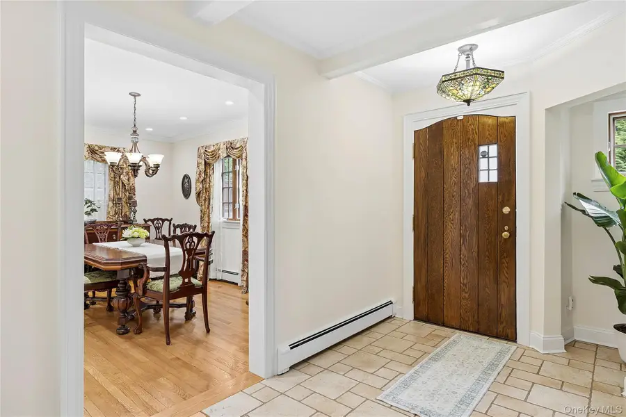 84 Luquer Road, Manhasset, NY 11030 - #3