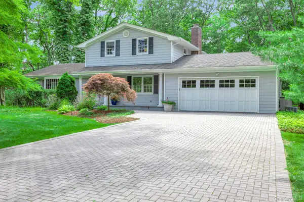 5 Beaver Lane W, Westhampton, NY 11977
