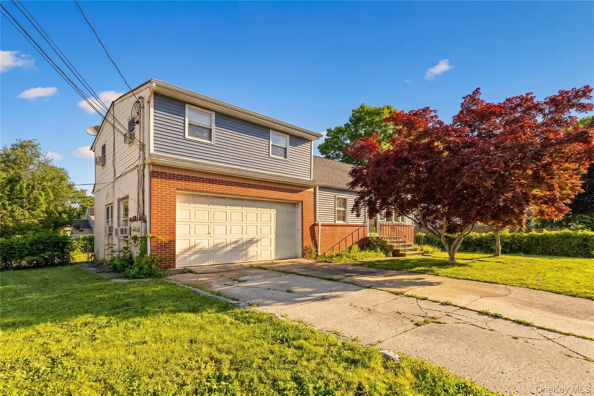 155 27th Street, Copiague, NY 11726 - #1
