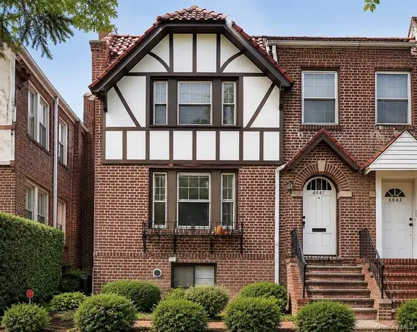 68-41 Dartmouth Street, Forest Hills, NY 11375