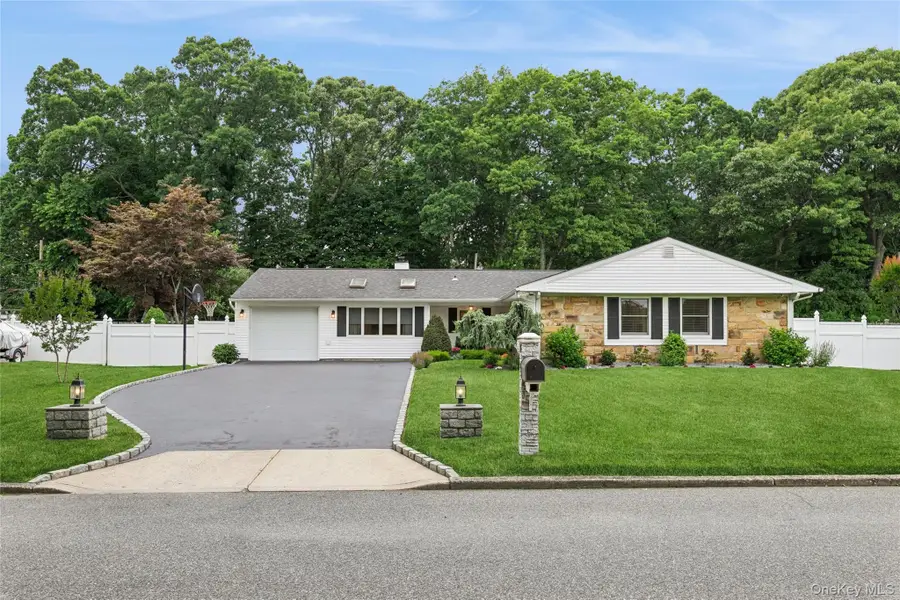 16 Parson Drive, Stony Brook, NY 11790 - #2