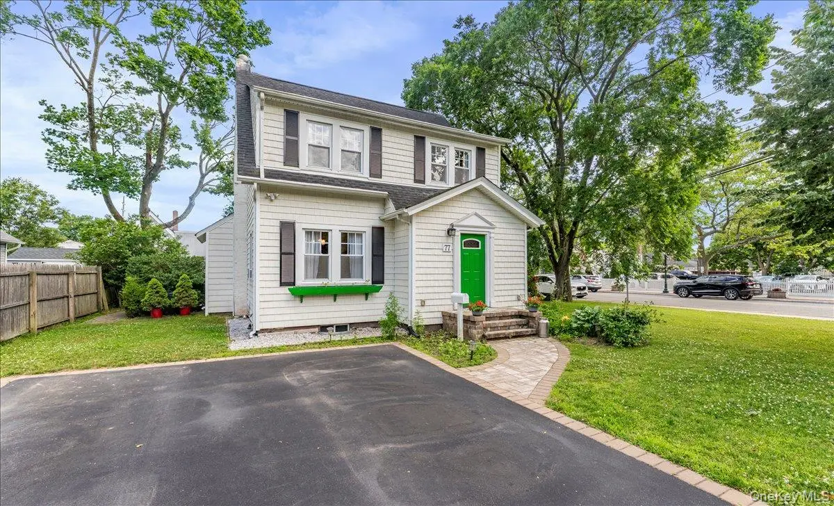 77 Hiawatha Drive, Brightwaters, NY 11718 - #1