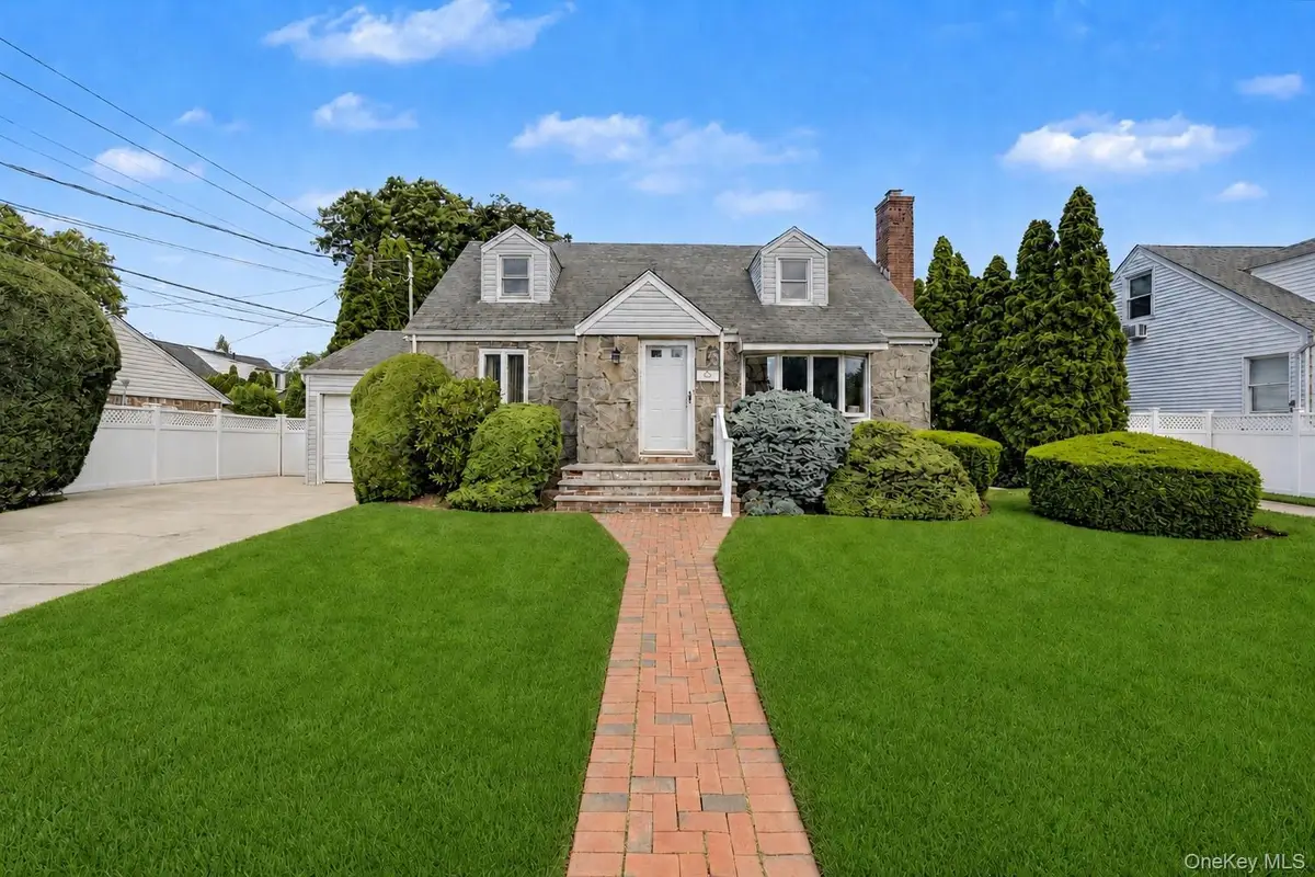 1753 Maurice Avenue, East Meadow, NY 11554 - #1