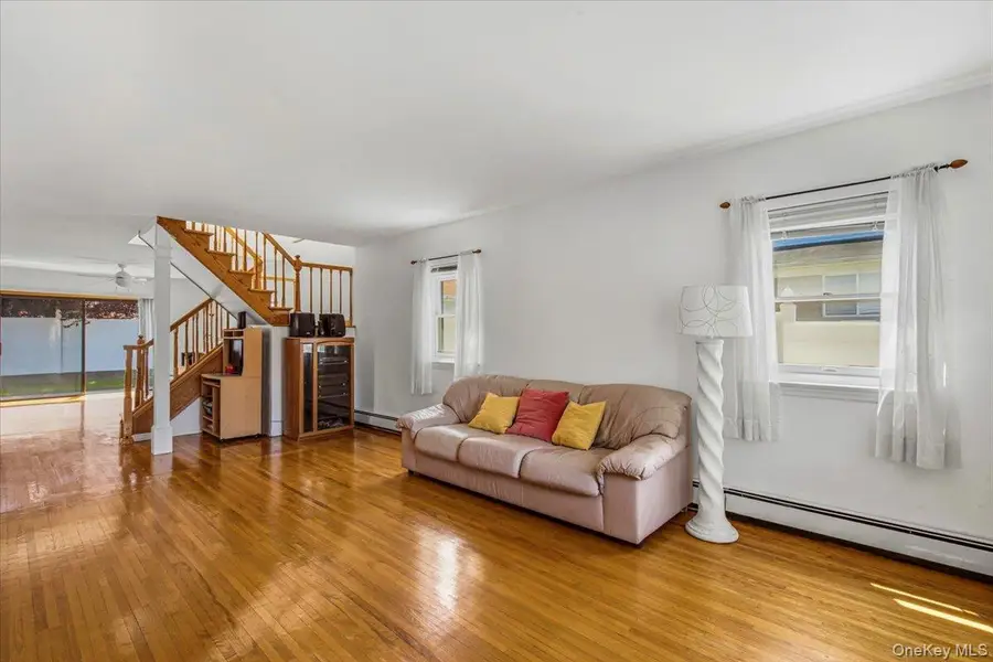 6461 230th Street, Oakland Gardens, NY 11364 - #3