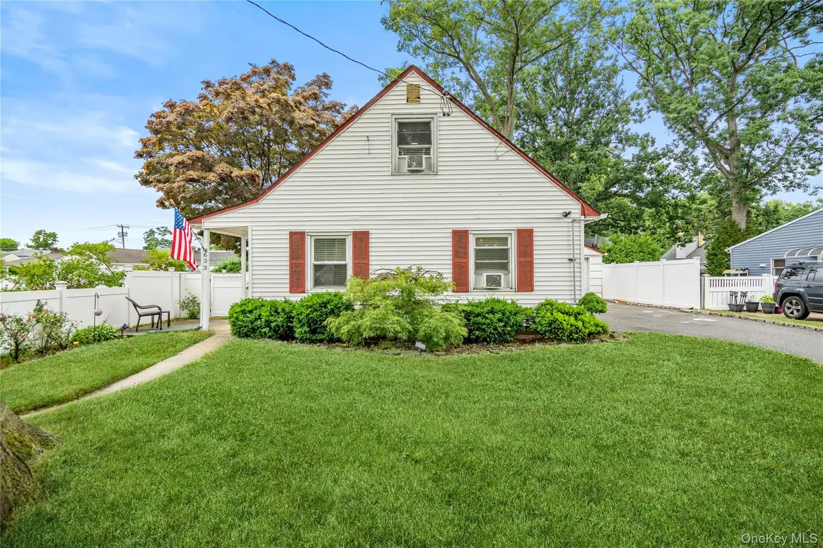 633 Robin Court, West Hempstead, NY 11552 - #1