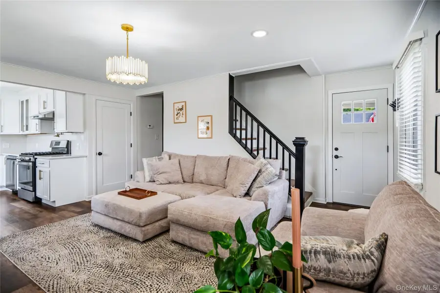 633 Robin Court, West Hempstead, NY 11552 - #3