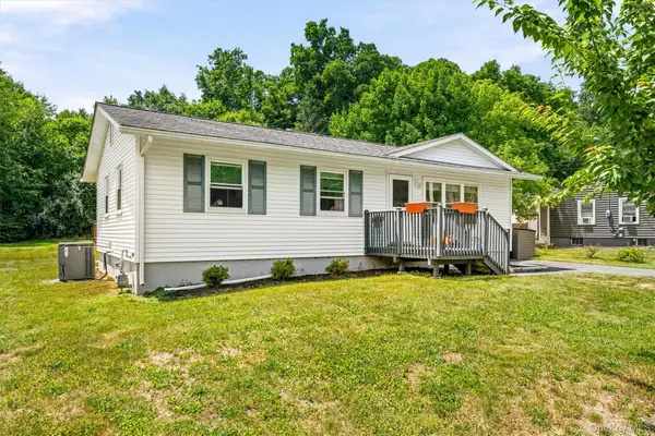 31 Wickham Drive, Warwick, NY 10990