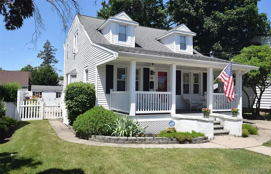 88 East Street, Hicksville, NY 11801 - #2
