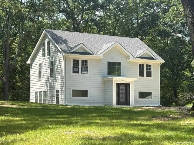 18 Laurel Road, South Salem, NY 10590 - #1
