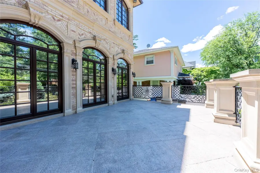 18710 Aberdeen Road, Jamaica, NY 11432 - #3