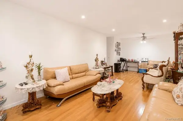 180 Van Cortlandt Park S #3F, Bronx, NY 10463