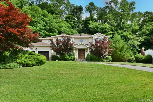 245 Harbor Hill Road, Roslyn, NY 11576