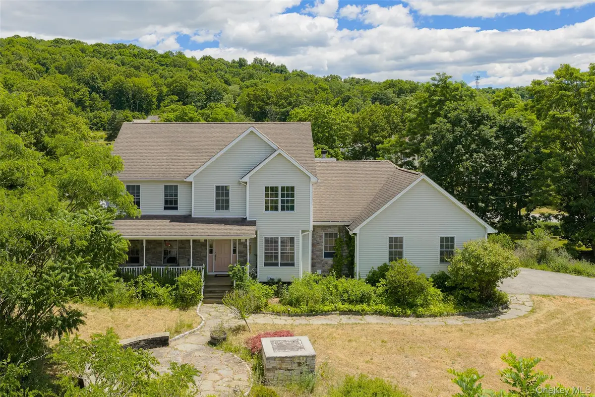 31 Hartstone Drive, Poughkeepsie, NY 12603 - #1