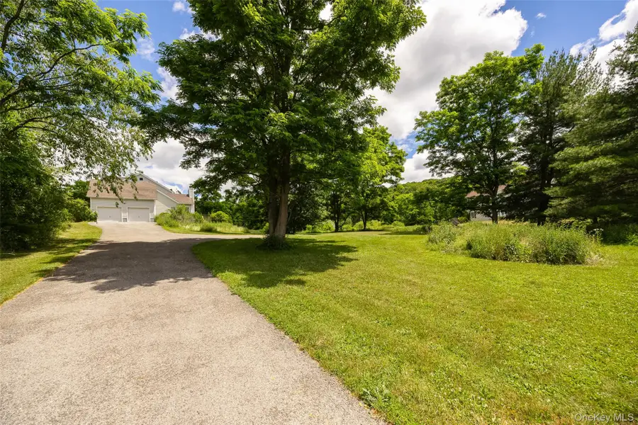 31 Hartstone Drive, Poughkeepsie, NY 12603 - #3