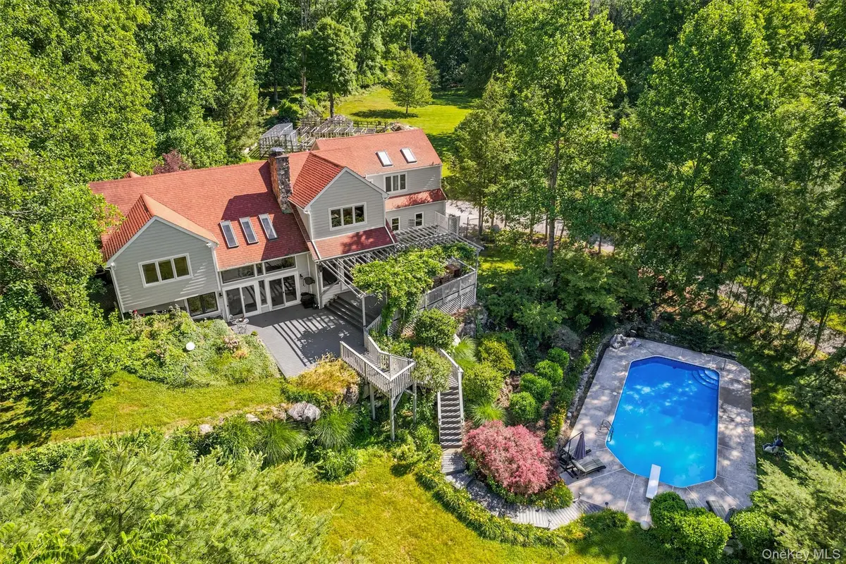 36 Chardavoyne Road, Warwick, NY 10990 - #1