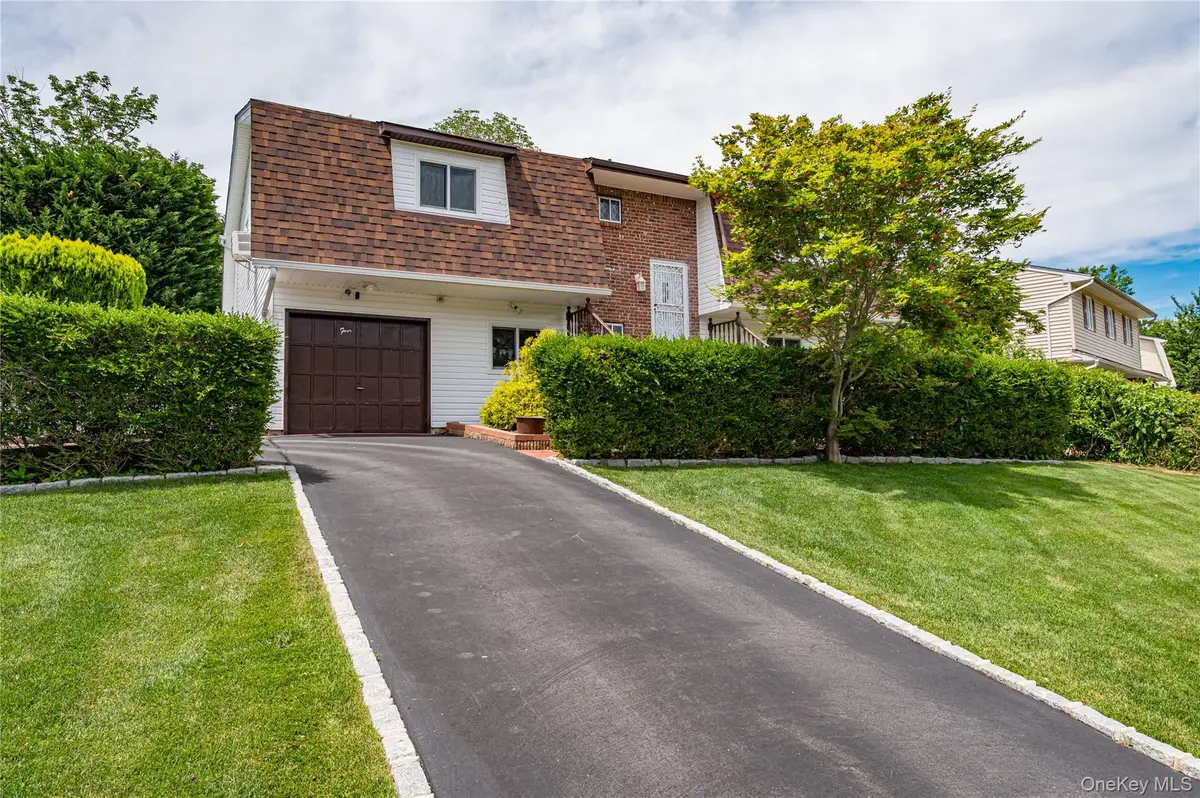 4 Bowman Lane, Kings Park, NY 11754 - #1