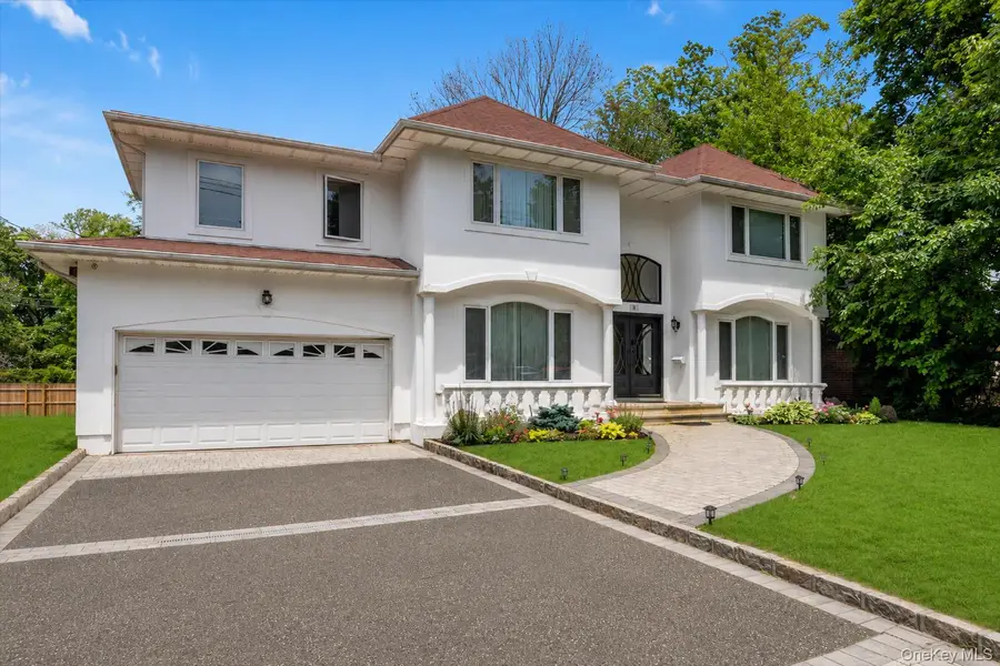 93 Oxford Boulevard, Great Neck, NY 11023 - #2