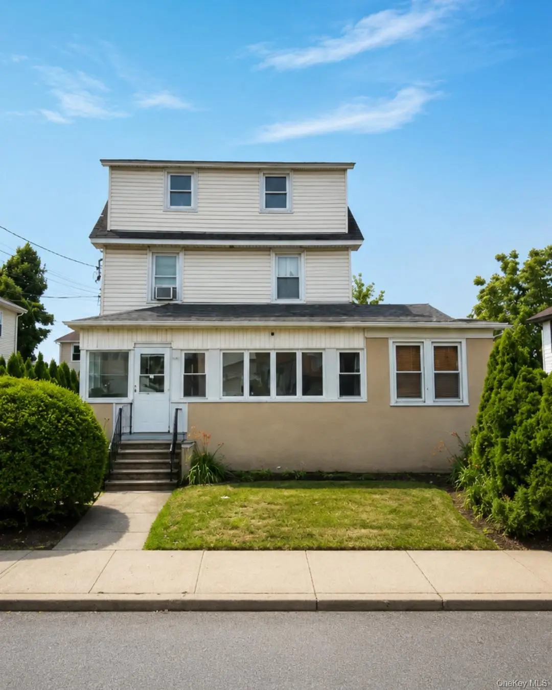29 Loretta Street, Inwood, NY 11096 - #1