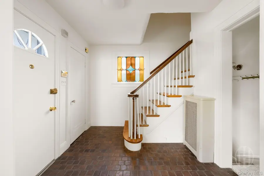 12 Carolina Road, Douglaston, NY 11362 - #3