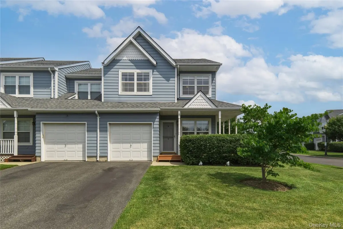 9 Shady Lane, Central Islip, NY 11722 - #1