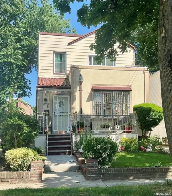 139-55 230th Place, Springfield Gardens, NY 11413
