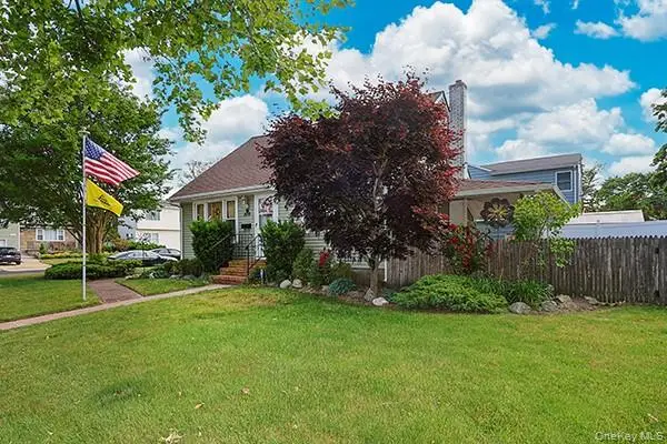 100 Laux Place, North Bellmore, NY 11710 - #3
