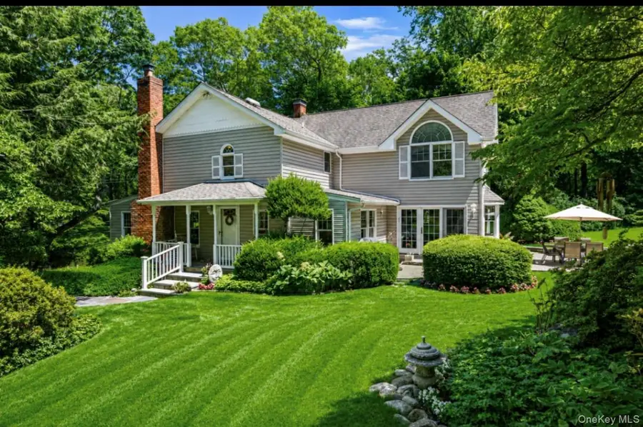 111 Stony Hollow Road, Centerport, NY 11721 - #3