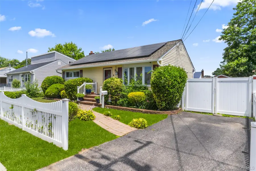3414 Great Neck Road, Amityville, NY 11701 - #2
