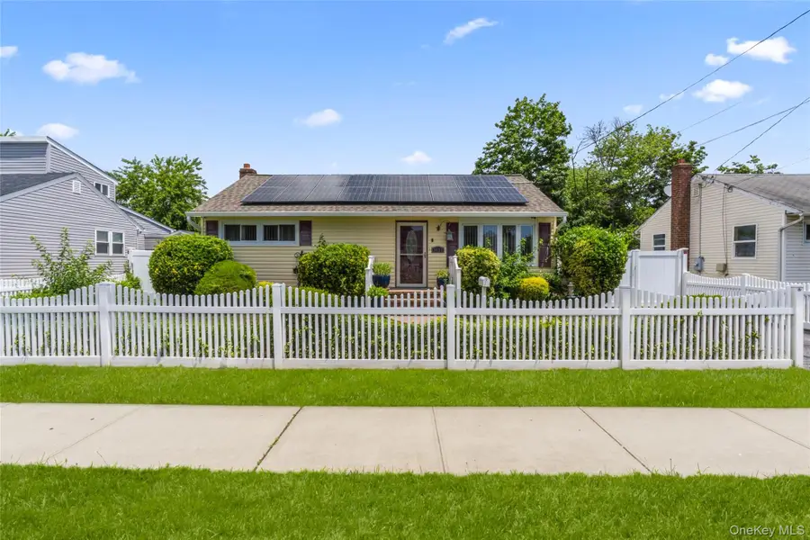 3414 Great Neck Road, Amityville, NY 11701 - #3