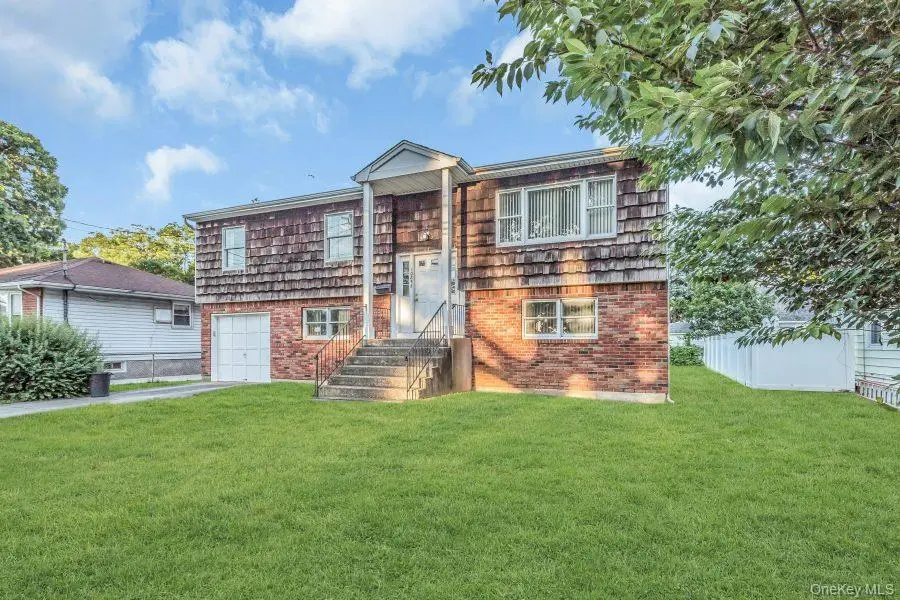 1085 Hempstead Avenue, South Hempstead, NY 11550 - #1