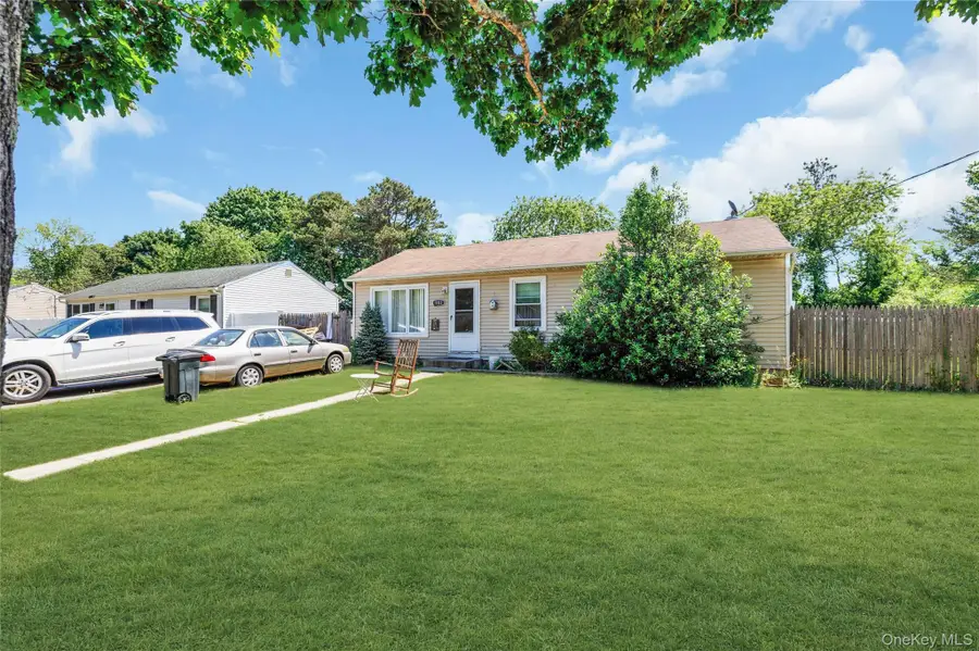 903 Provost Avenue, Bellport, NY 11713 - #2