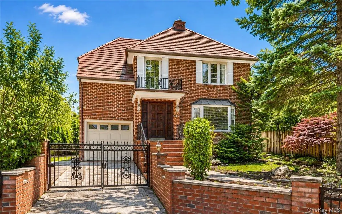 152 Whitson Street, Forest Hills, NY 11375 - #1