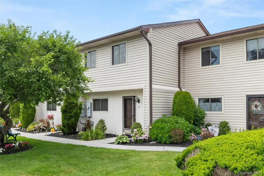650 Newbridge Road #15, East Meadow, NY 11554 - #2