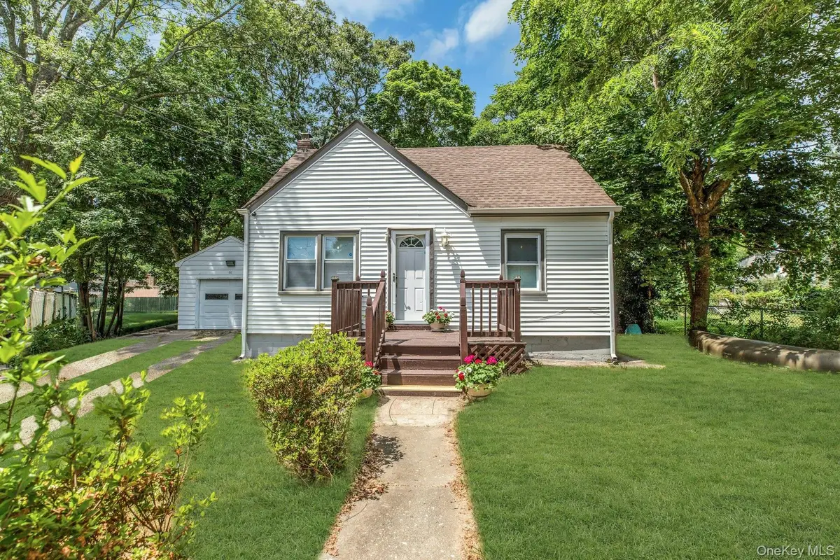 96 Washington Drive, Mastic Beach, NY 11951 - #1