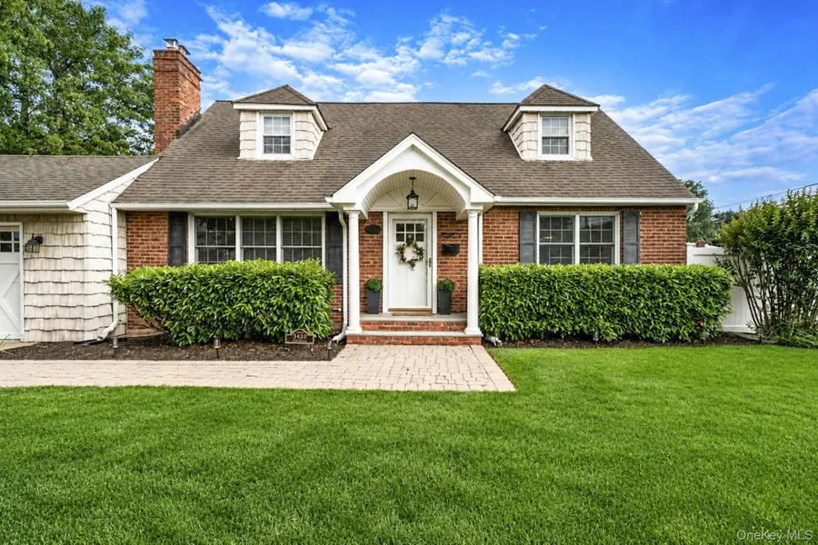 3438 Ella Road, Wantagh, NY 11793 - #2