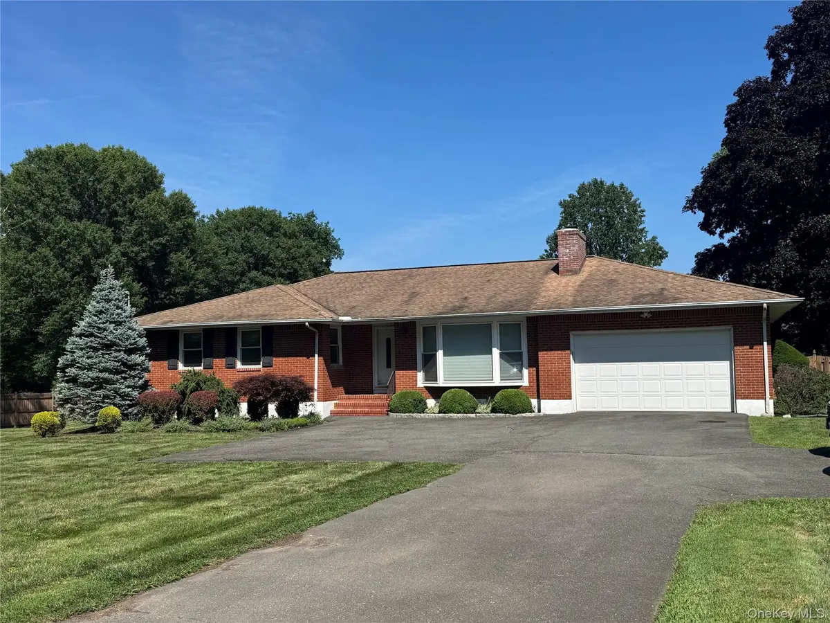 335 Strawtown Road, New City, NY 10956 - #1