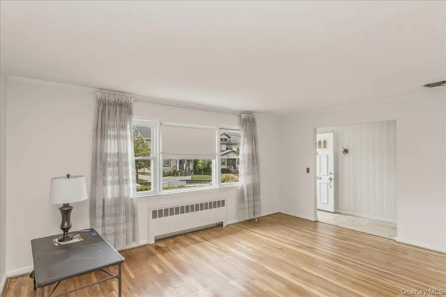 17 Duryea Place, Lynbrook, NY 11563 - #3