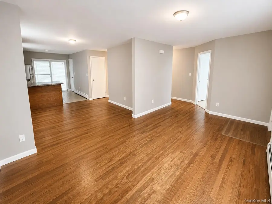22 Fife Drive, Coram, NY 11727 - #3