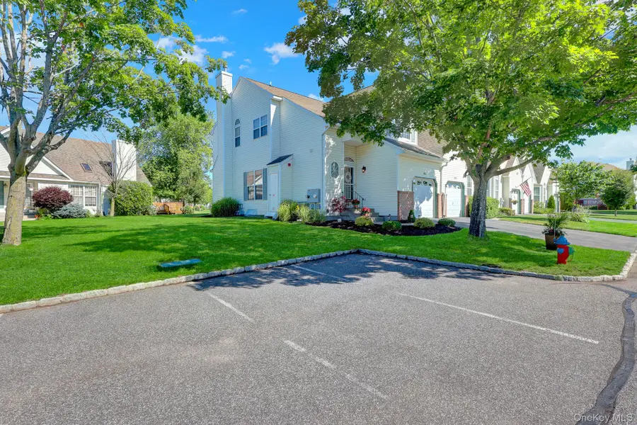 2106 Nicole Drive, Port Jefferson Station, NY 11776 - #3