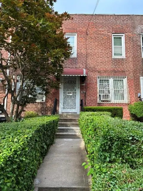 4118 Murdock Avenue, Bronx, NY 10466 - #1