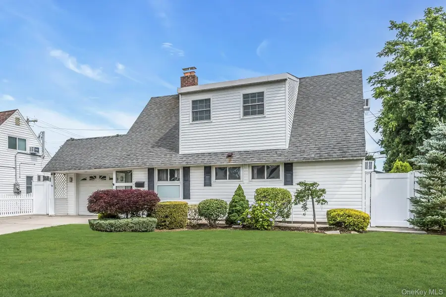 9 Deep Lane, Wantagh, NY 11793 - #3