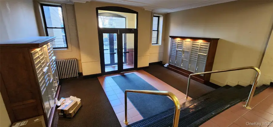 83-52 Talbot Street #2-E, Kew Gardens, NY 11415 - #2