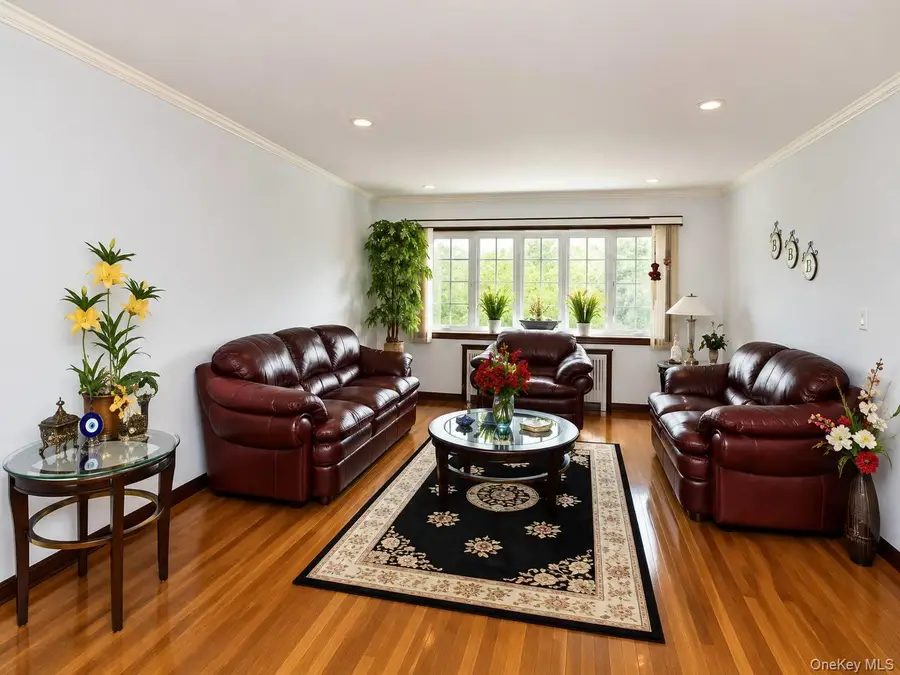 360 Terrace Avenue, Garden City, NY 11530 - #2