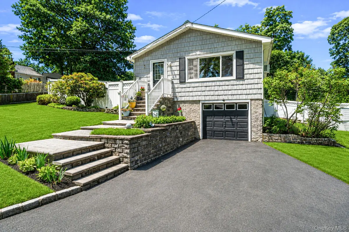 46 Longfellow Drive, Kings Park, NY 11754 - #1