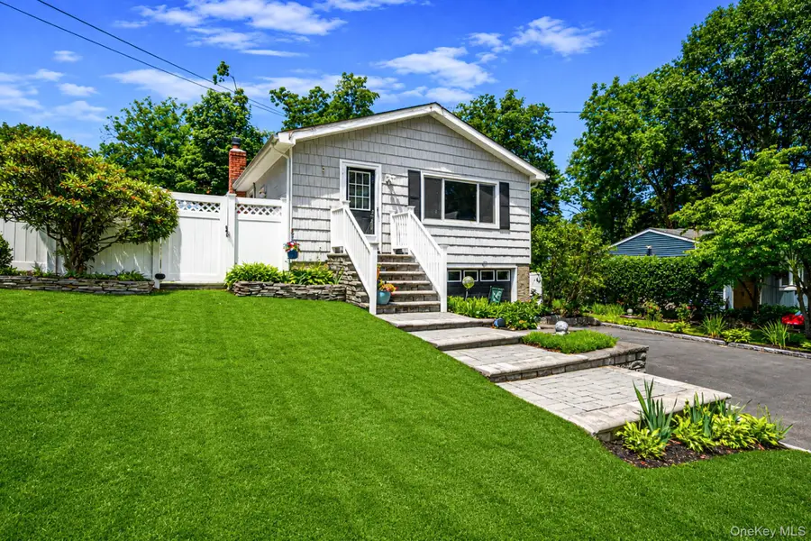 46 Longfellow Drive, Kings Park, NY 11754 - #3