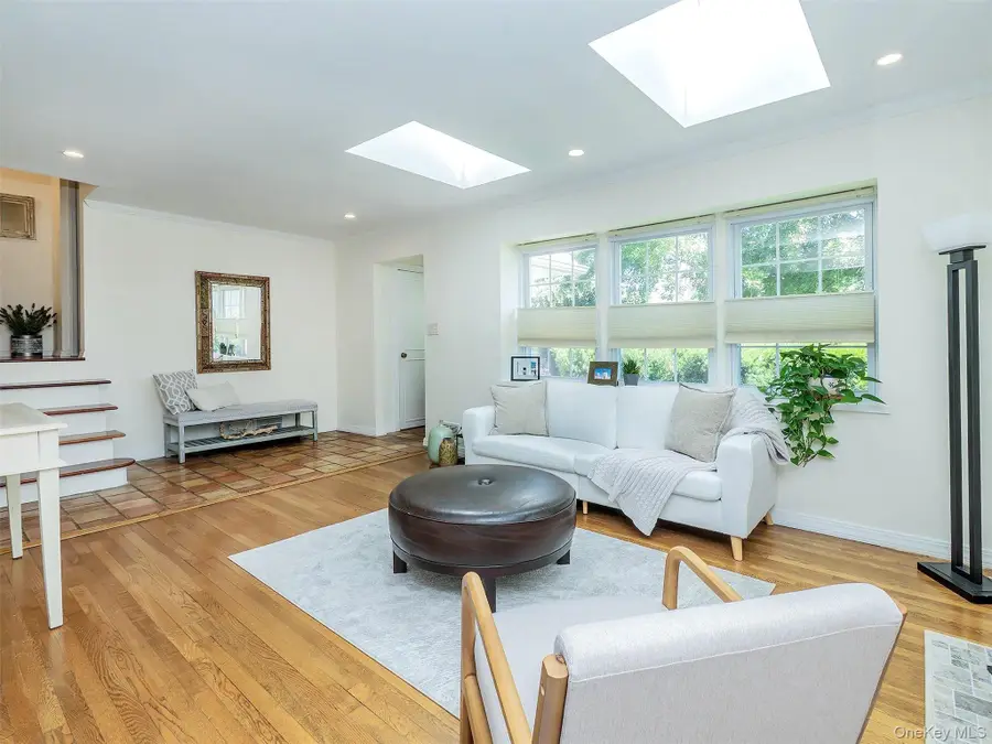 25 Andover Road, Port Washington, NY 11050 - #3