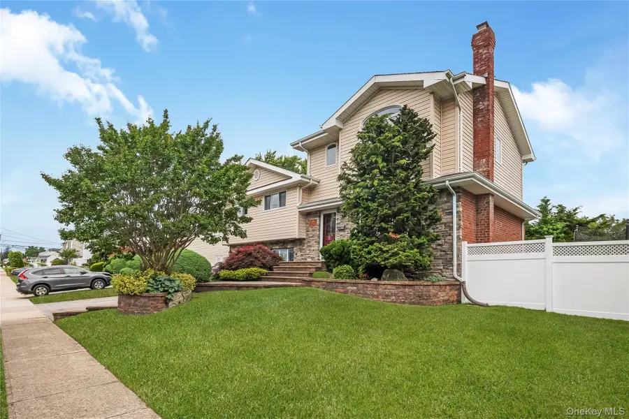 145 Washington Street, Farmingdale, NY 11735 - #2